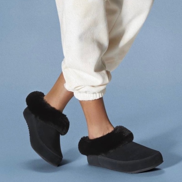 Sorel Women’s Go Coffee Run Slippers Black Suede Leather Fur Slip On Shoes Nwt - Picture 1 of 16
